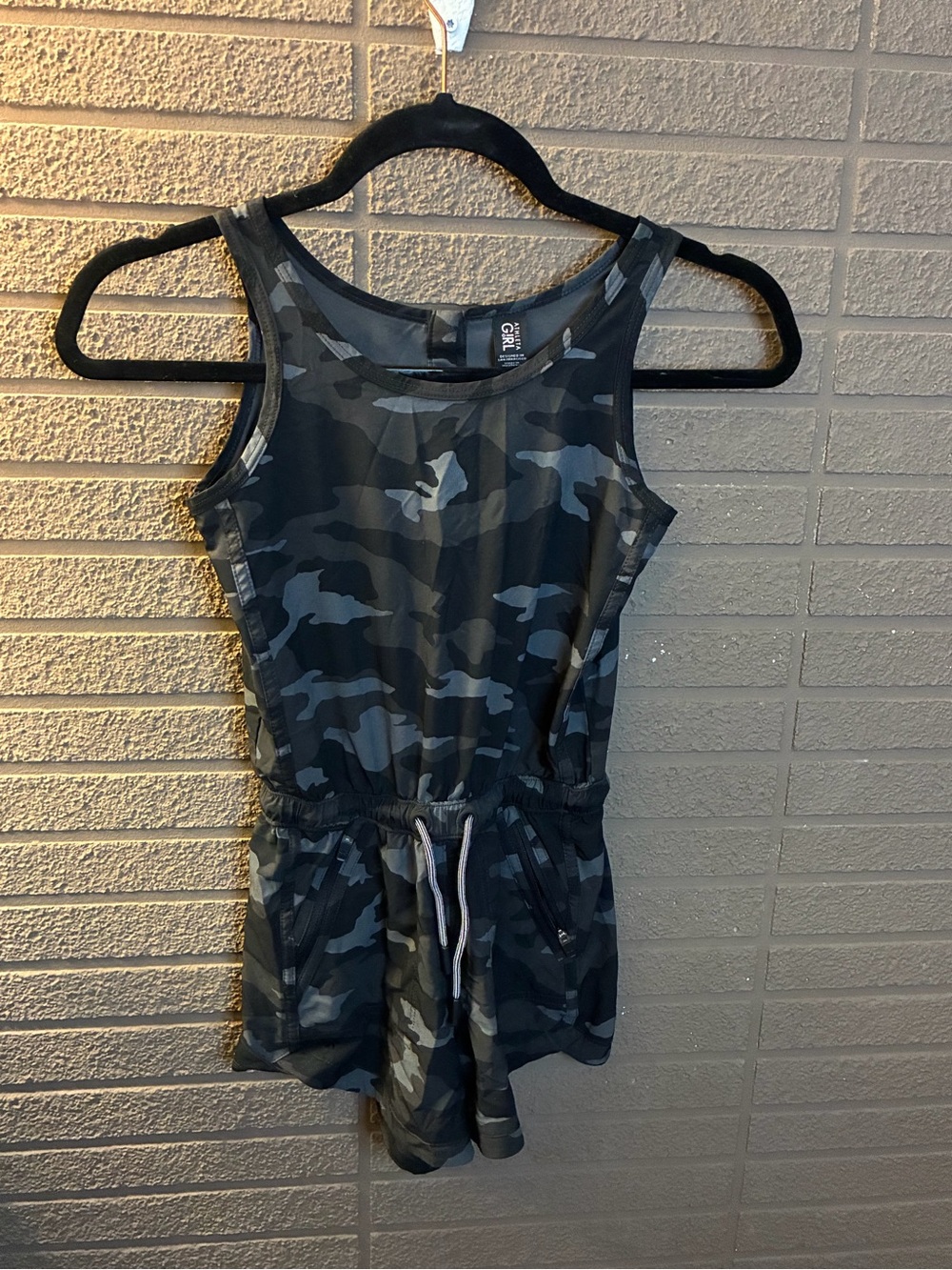 Athleta Girl Camo One Piece Romper Size S/7 Gray Black Activewear